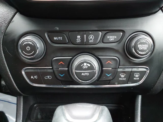 2019 Jeep Cherokee Limited - Photo 17