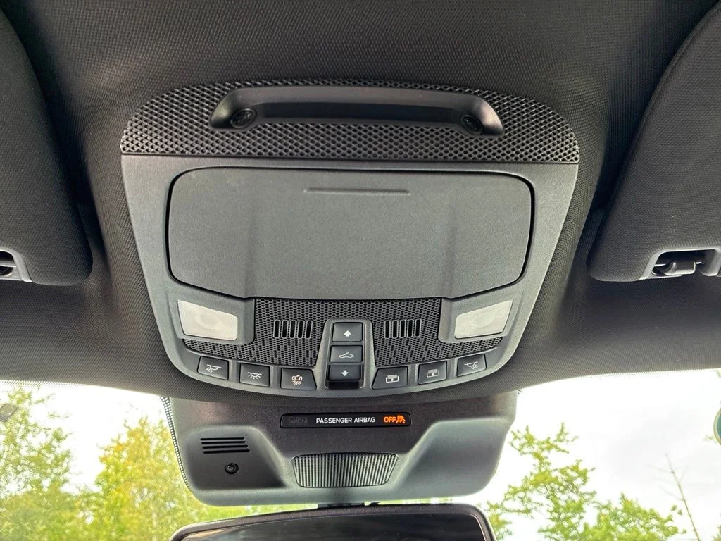 Used 2024 Black Ford Limited image 17