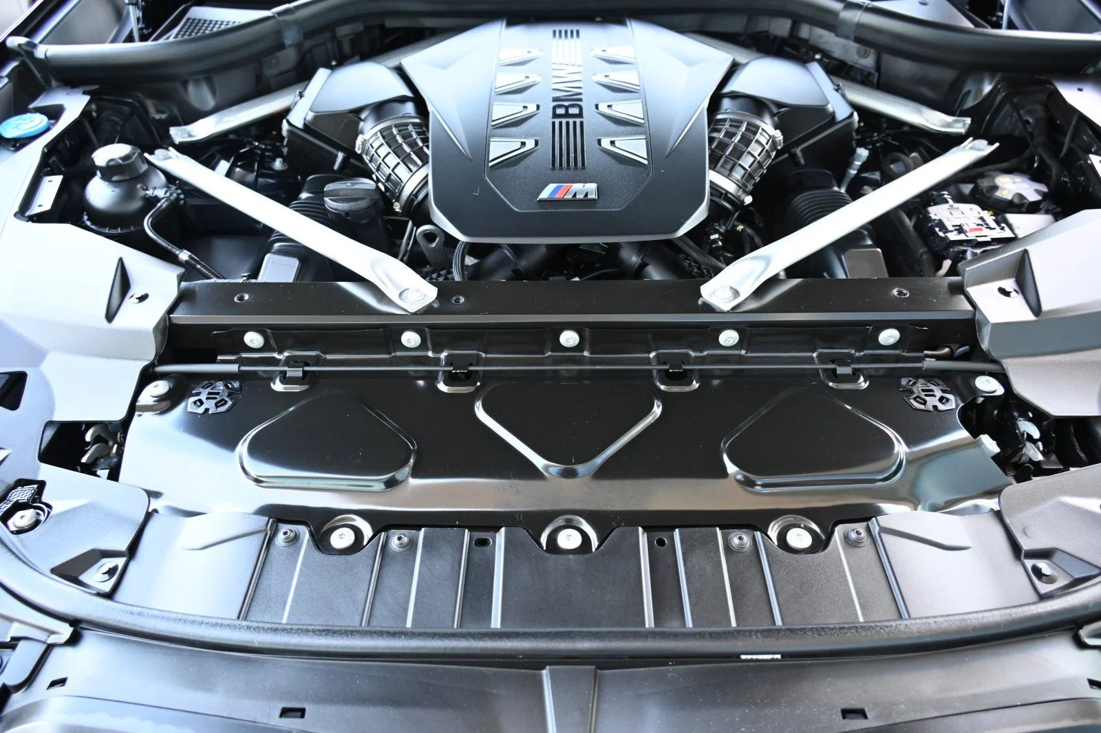 Certified Used 2024 Carbon Black Metallic BMW M60i image 19