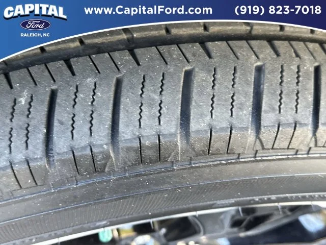 Used 2023  Ford Limited image 14