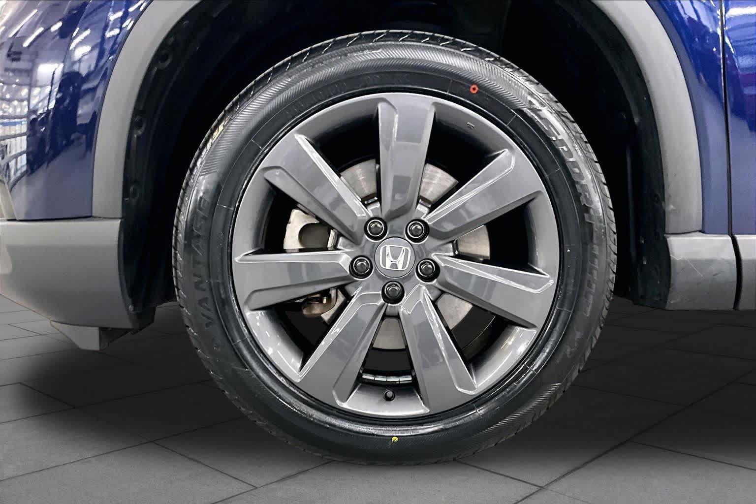 Used 2025 Obsidian Blue Pearl Honda Sport image 11
