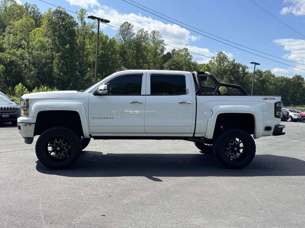 Used 2015 White Chevrolet LT image 25