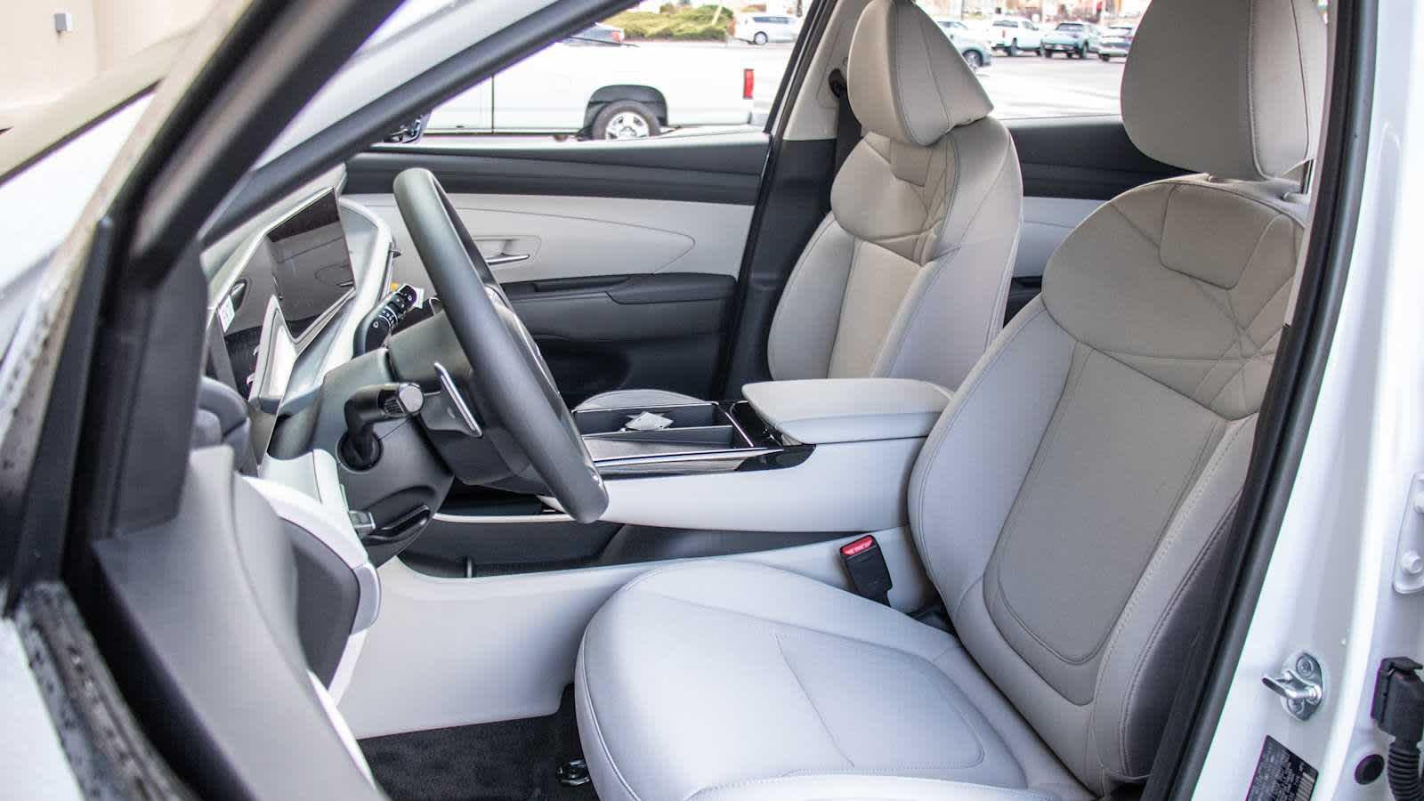 New 2026 Creamy White Pearl Hyundai SEL AWD image 10