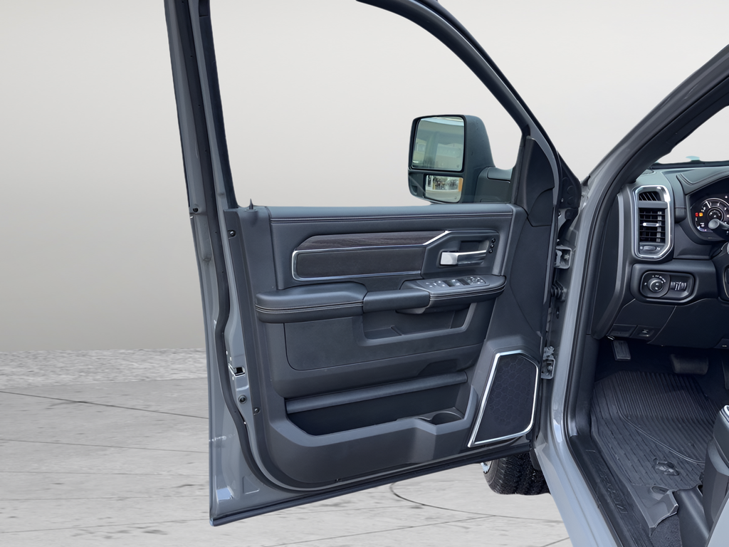 New 2026 Ceramic Gray Clear-Coat Exterior Paint RAM Laramie image 17
