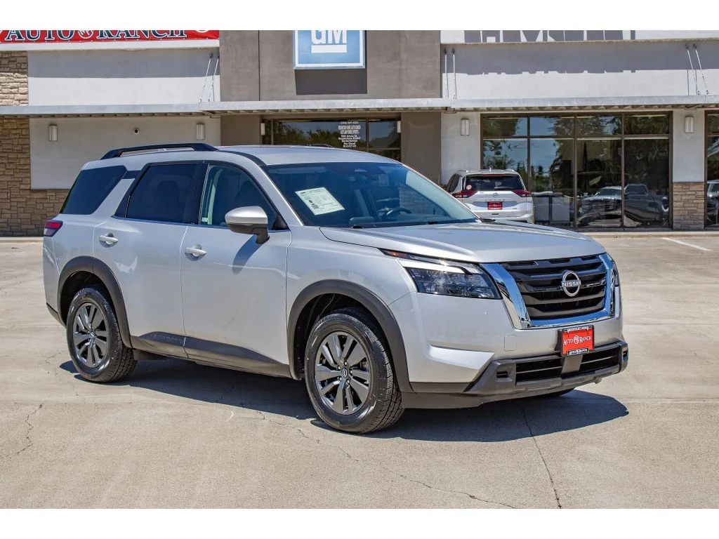 Used 2024 Brilliant Silver Metallic Nissan SV image 2