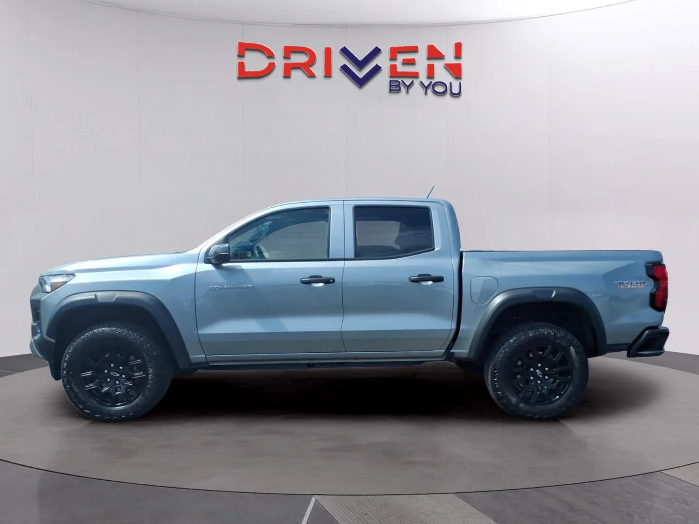 Used 2025 Sterling Gray Metallic Chevrolet Trail Boss image 2
