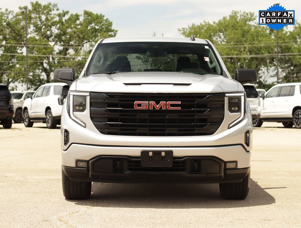 Used 2022 Quicksilver Metallic GMC Elevation image 2