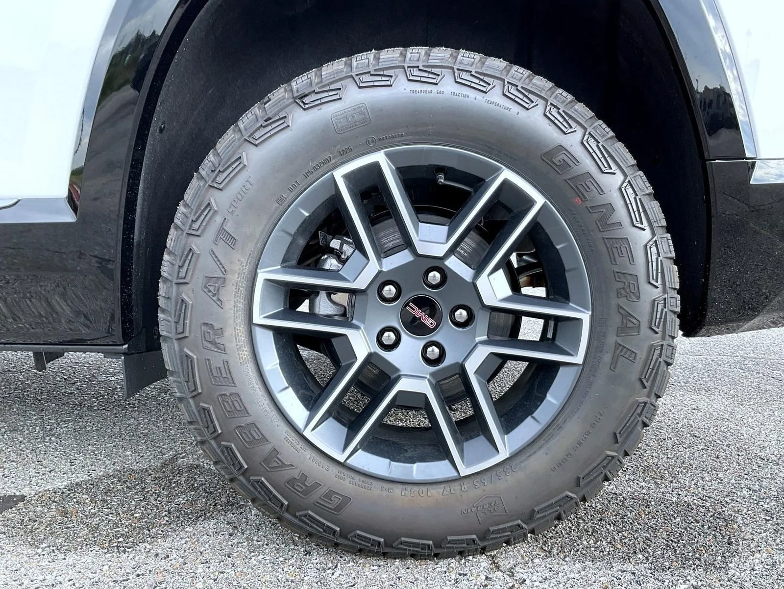 2026 GMC Terrain AT4 - Photo 22