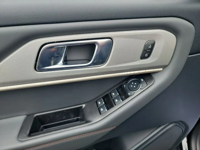2026 Ford Explorer Active - Photo 21