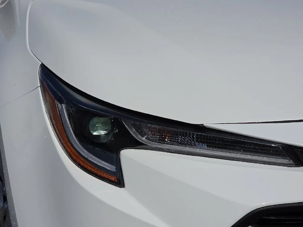 Used 2023 White Toyota LE image 7