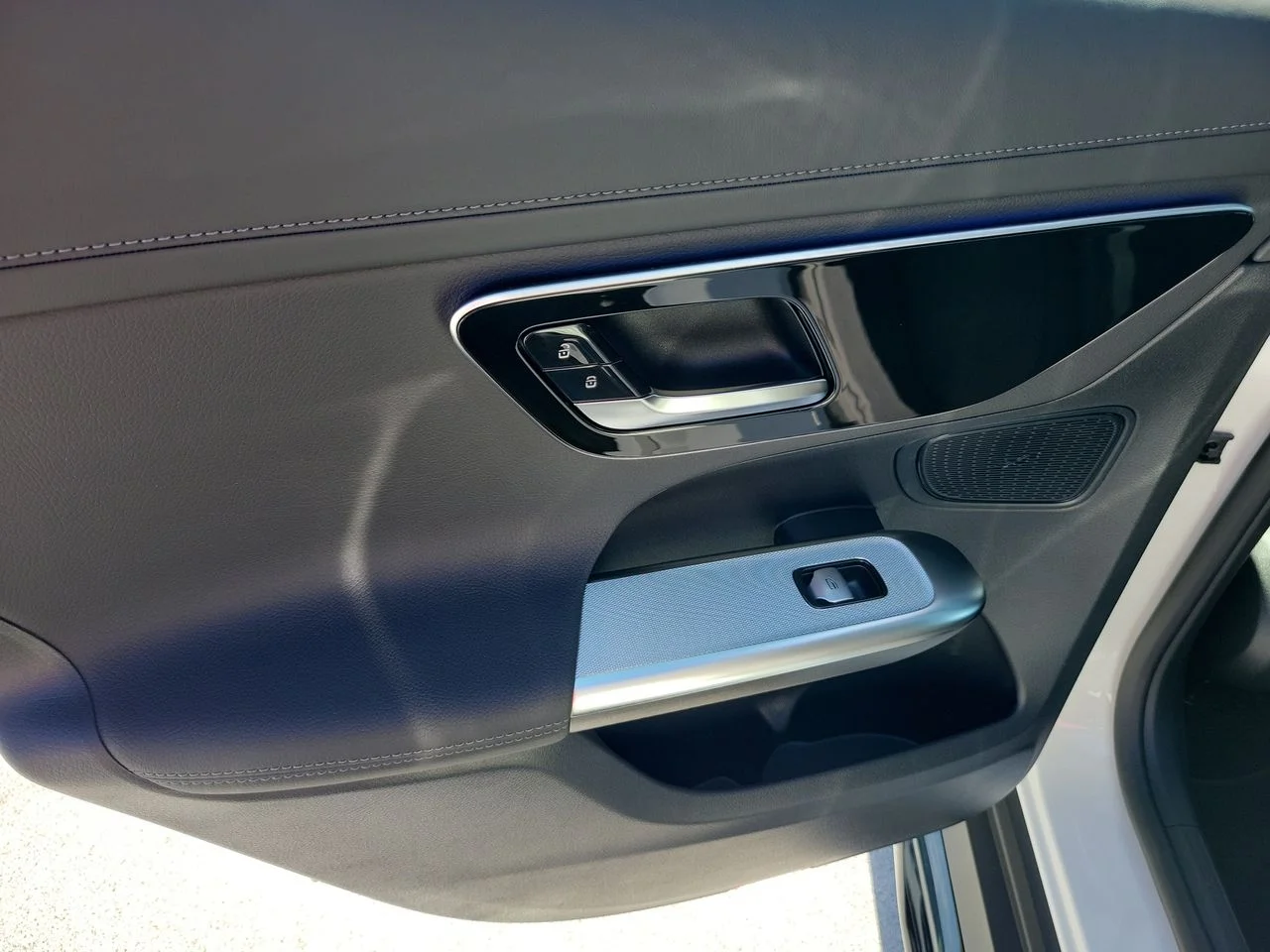 New 2026 Polar White Mercedes-Benz AMG® GLC 43 4MATIC® SUV image 10