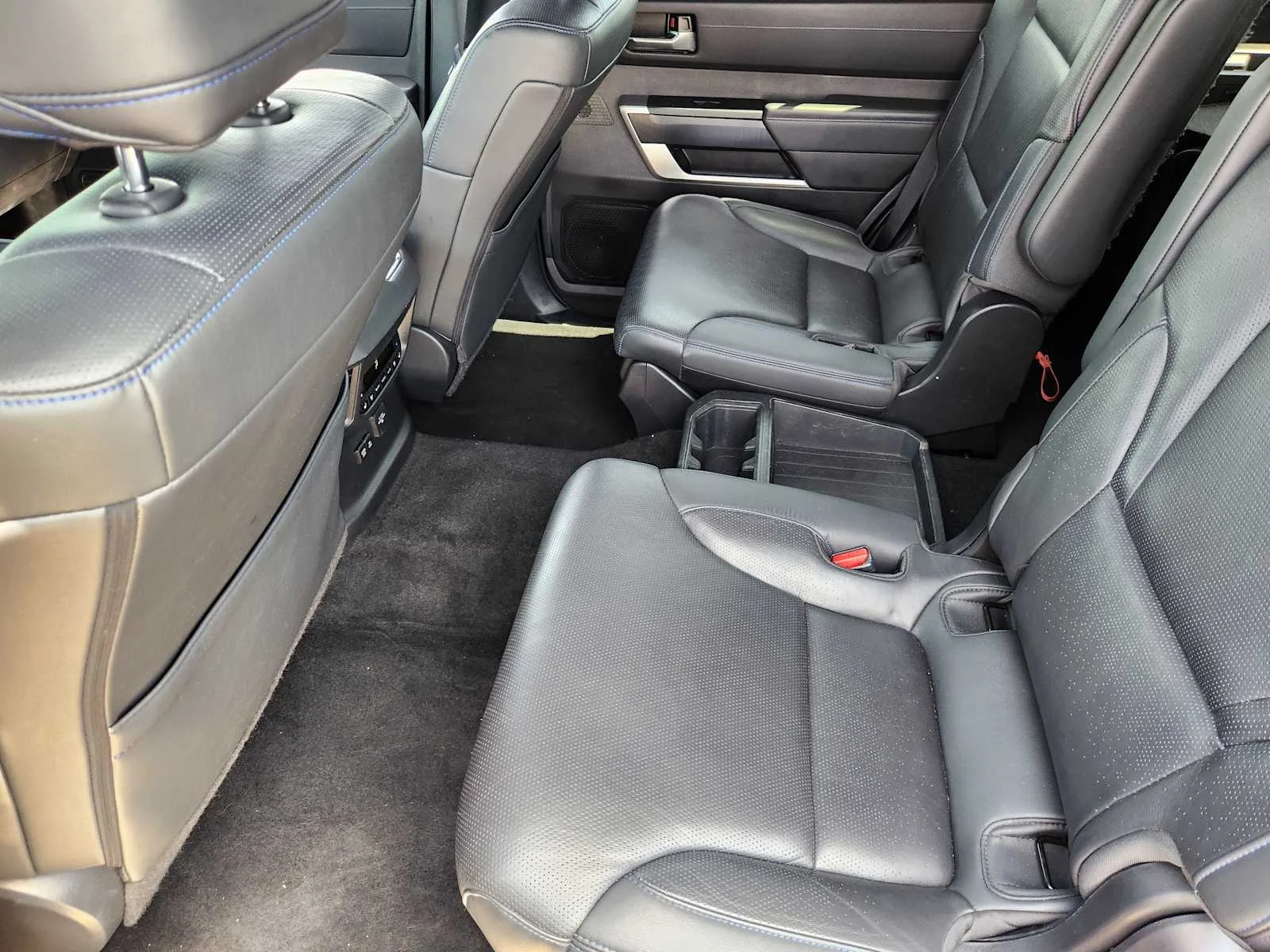 2023 Toyota Sequoia Platinum - Photo 29