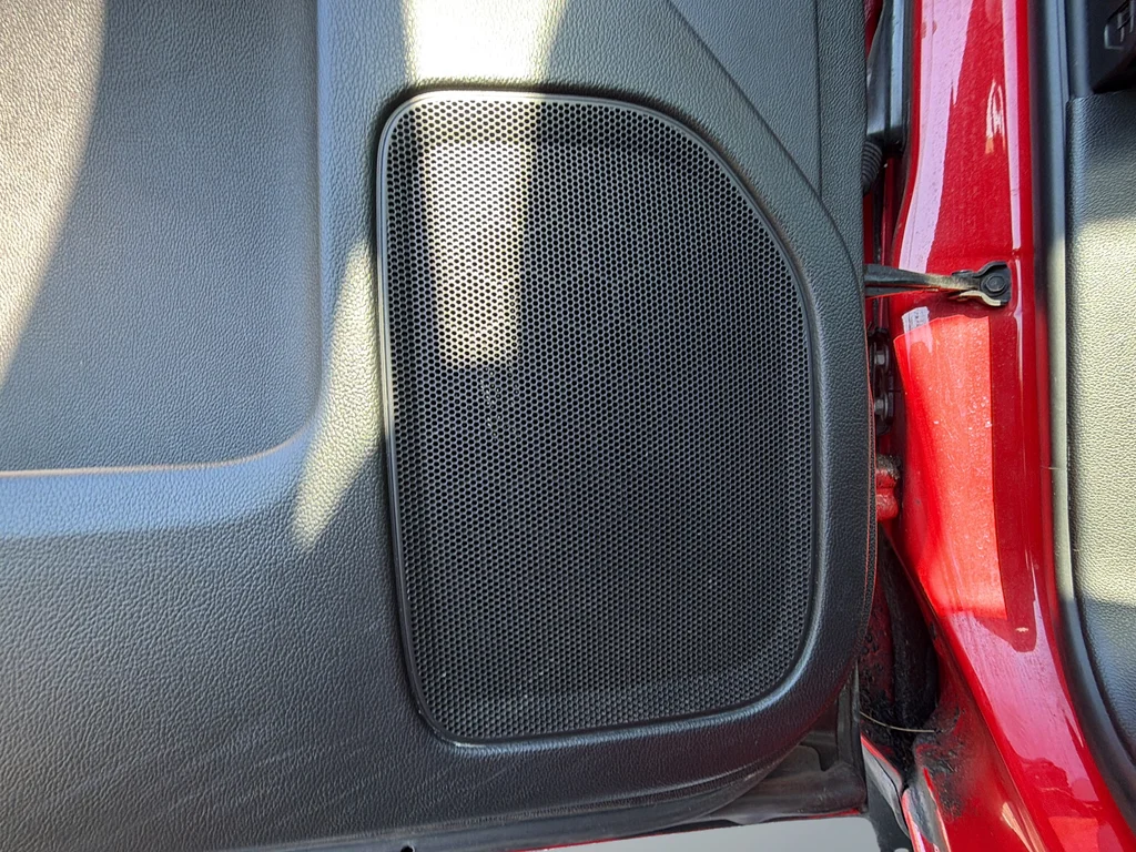 Used 2018 Red Chevrolet Work Truck image 27