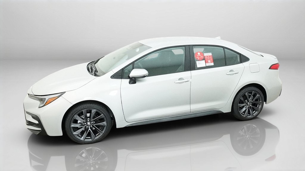New 2027 Classic Silver Metallic Toyota SE image 3