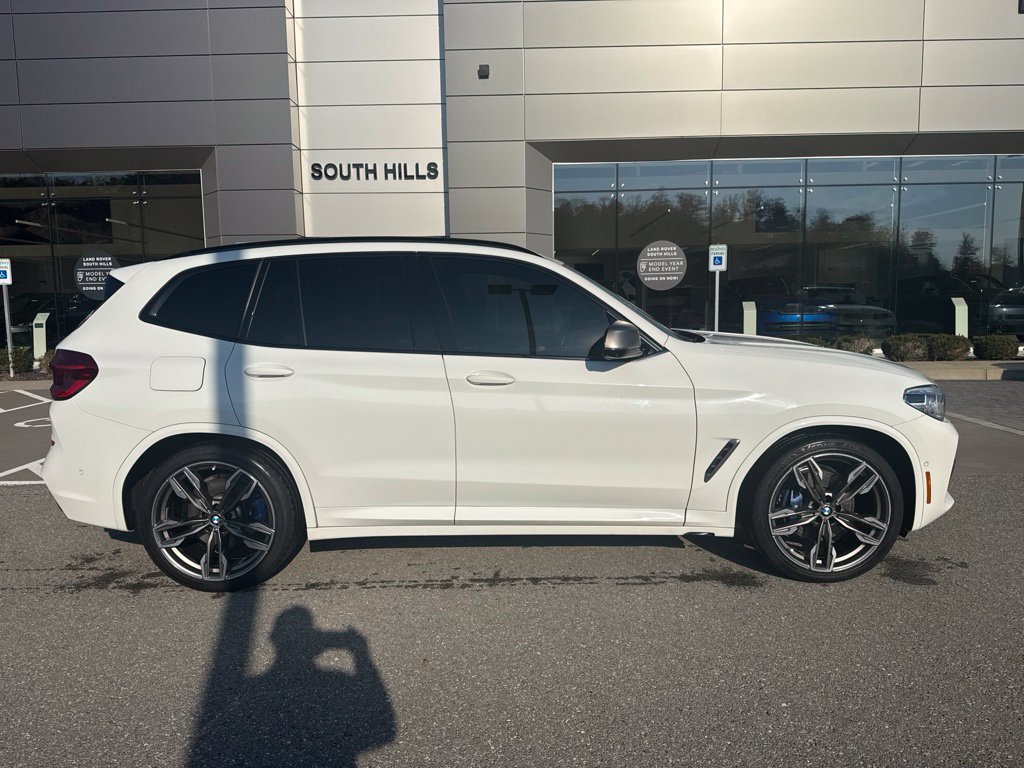 Used 2021 Alpine White BMW M40i image 4