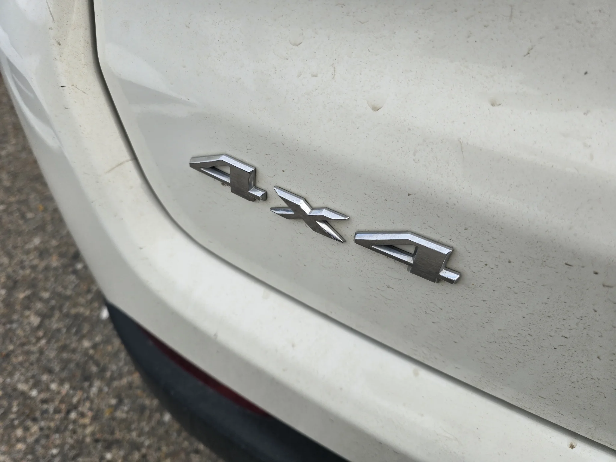 Used 2019 White Clearcoat Jeep Limited image 10