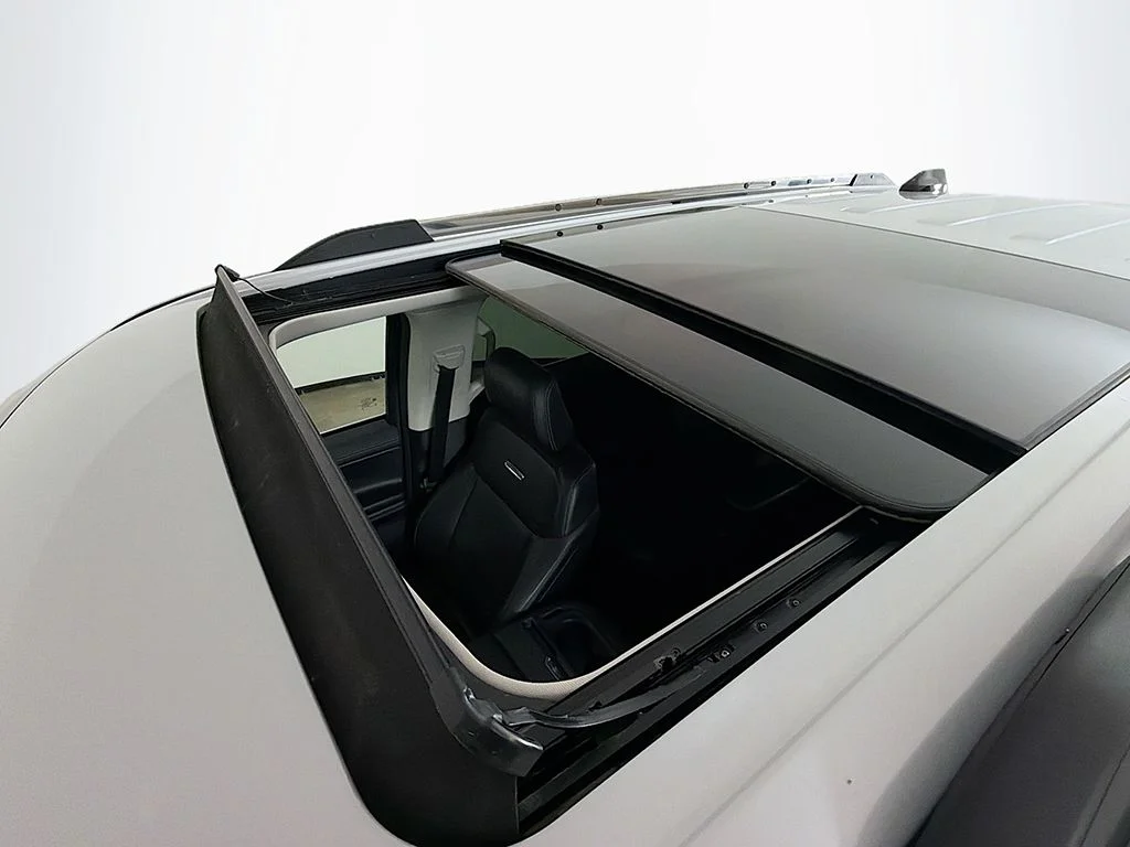 Used 2025 Space Silver Ford Platinum image 21