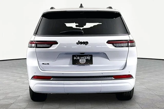 New 2026 White Jeep Limited Reserve image 5