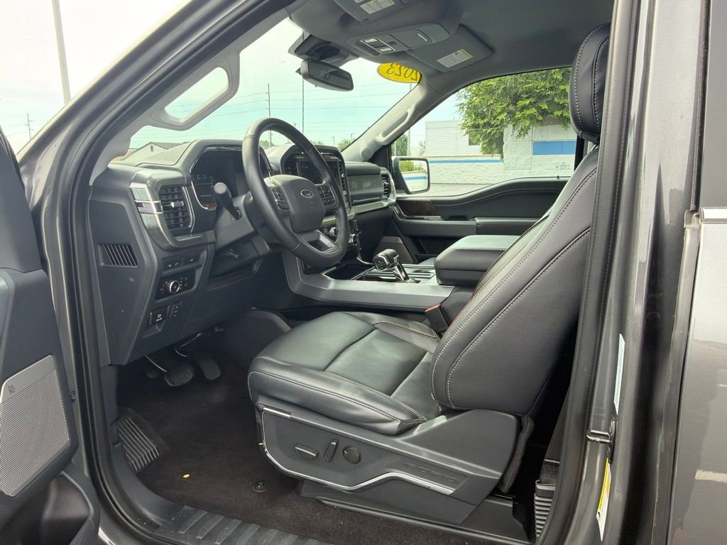 Used 2023 Gray Metallic Ford Lariat image 16