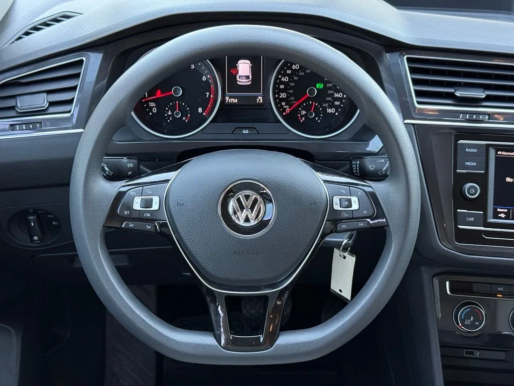 Used 2018 Cardinal Red Metallic Volkswagen 2.0T S image 21