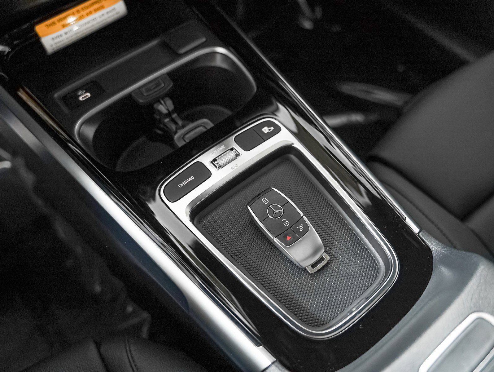 New 2026 Polar White Mercedes-Benz GLB 250 image 18