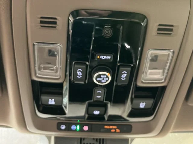 2026 GMC Yukon Denali - Photo 24