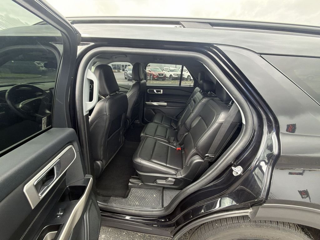 Used 2023 Black Ford XLT image 21