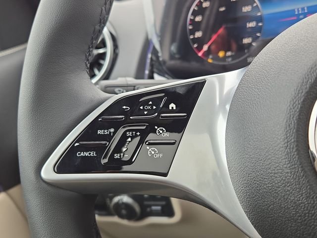 New 2026 Polar White Mercedes-Benz GLB250 image 19