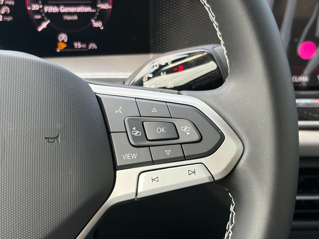 New 2026 Platinum Gray Metallic Volkswagen 2.0T SE image 24