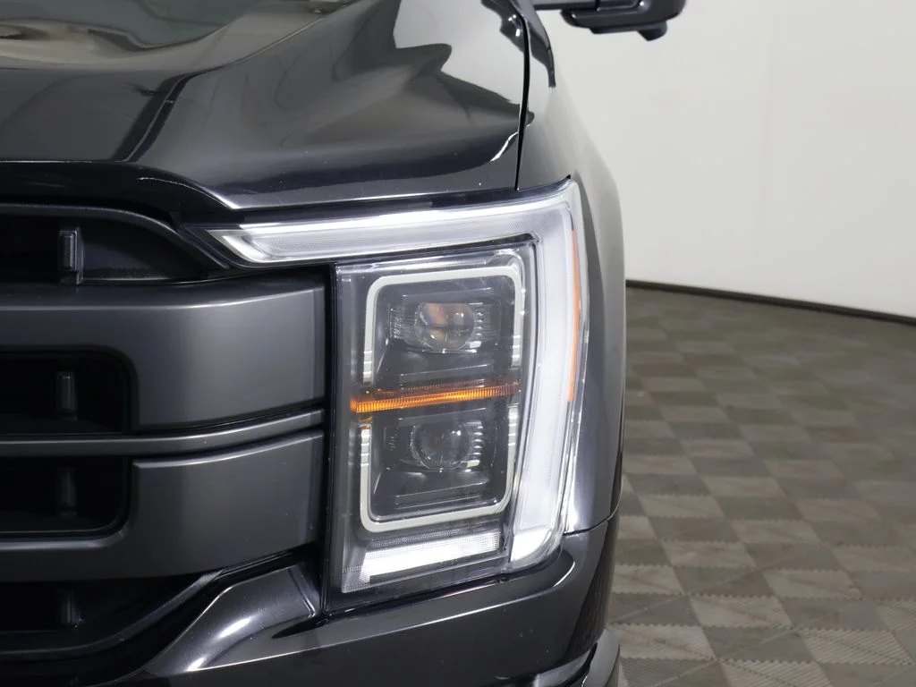 Used 2023 Agate Black Metallic Ford Lariat image 18