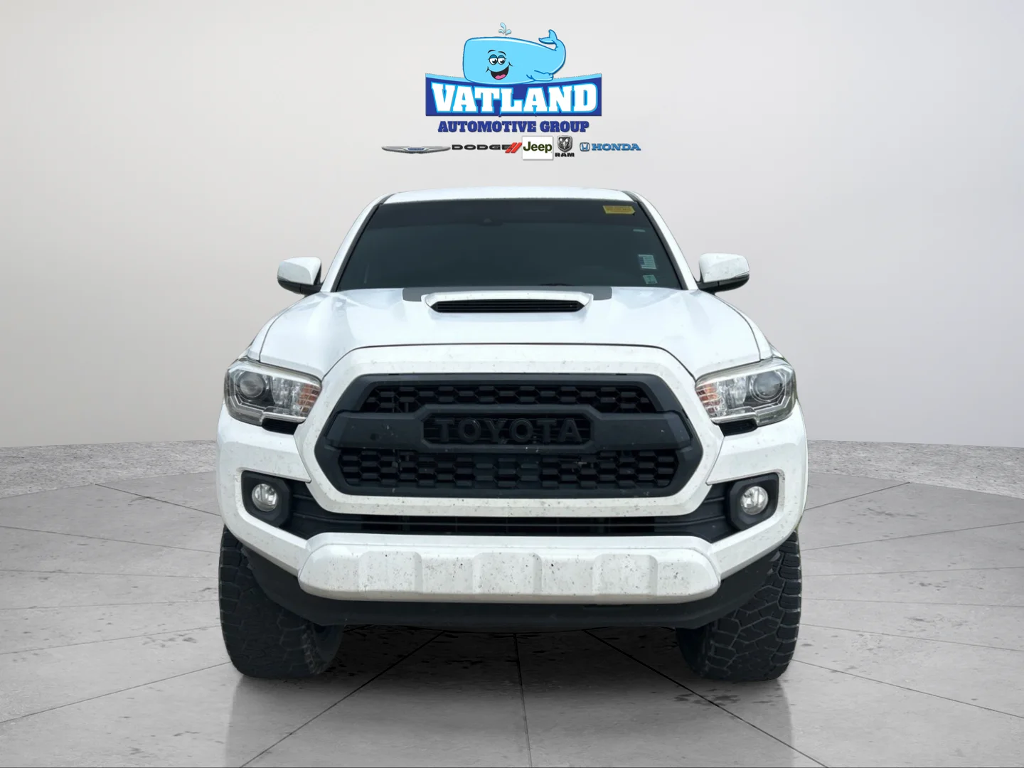 Used 2020 Super White Toyota TRD Sport image 21