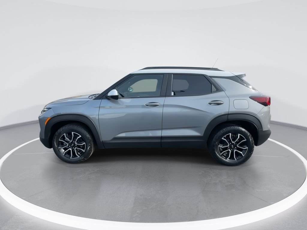 Used 2025 Gray Chevrolet ACTIV image 5