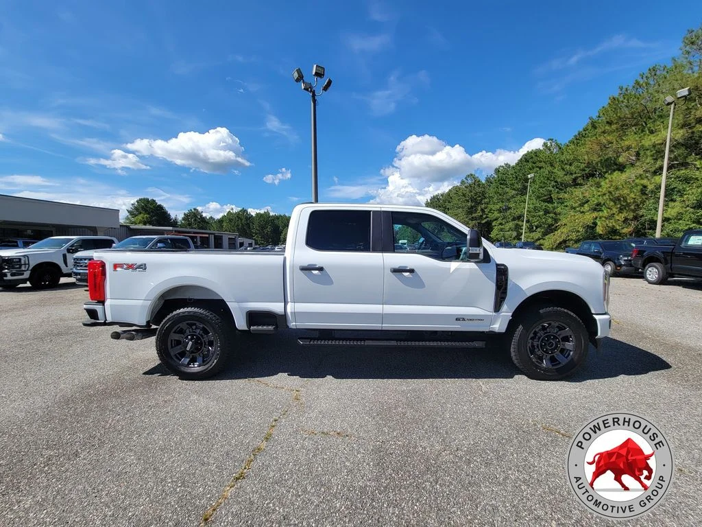 Used 2026 White Ford XL image 6