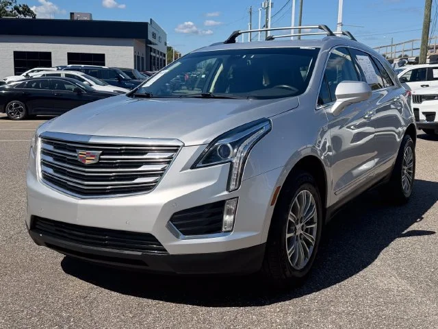 Used 2019 Radiant Silver Metallic Cadillac Luxury image 9