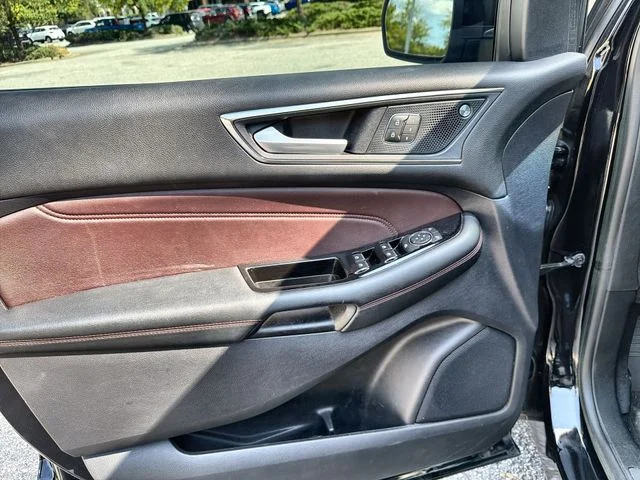 Used 2020 Black Ford Titanium image 13