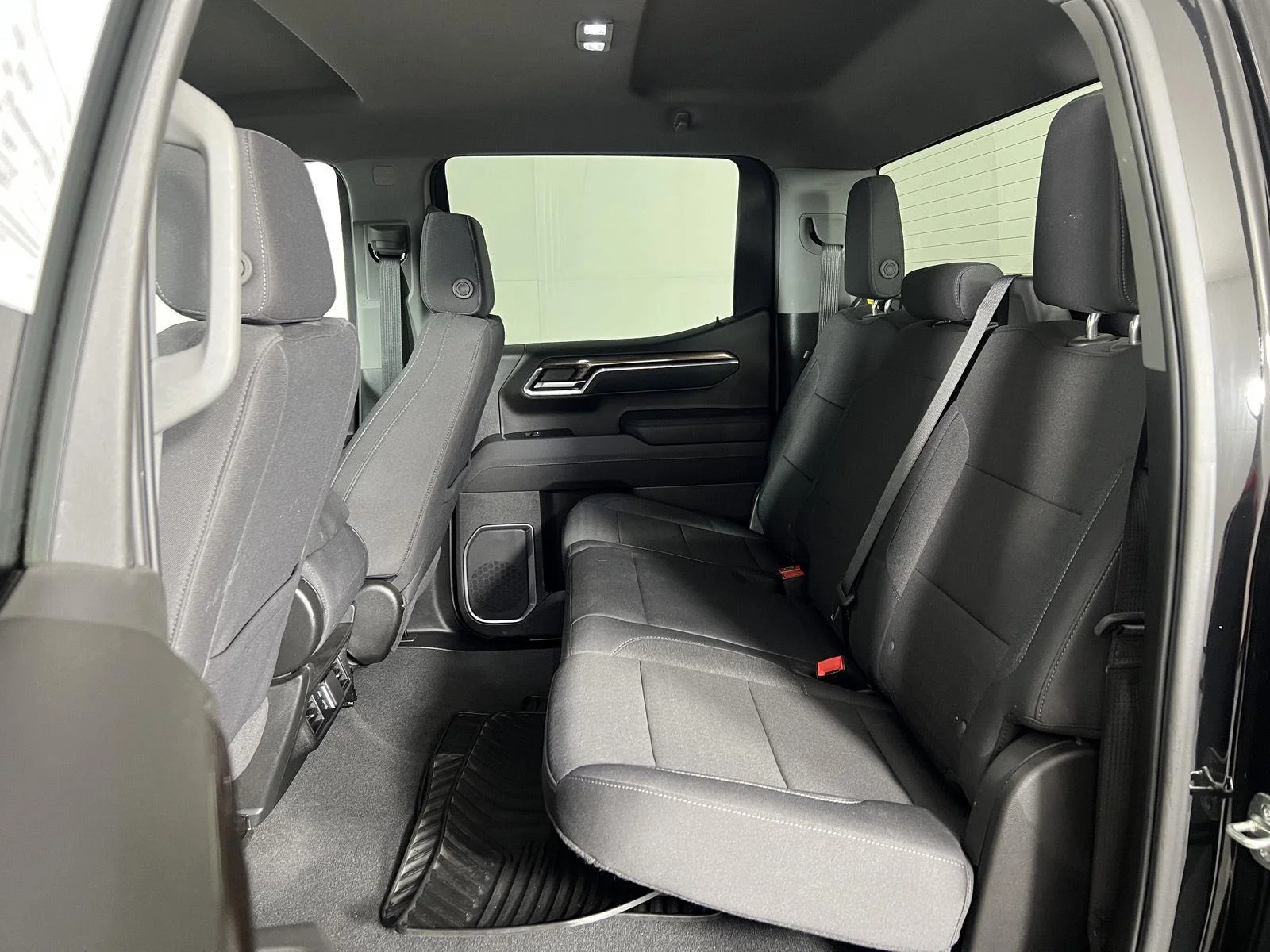 Used 2025 Black Chevrolet LT (2FL) image 18