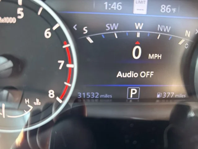Used 2019 Red Nissan 2.5 Platinum image 10