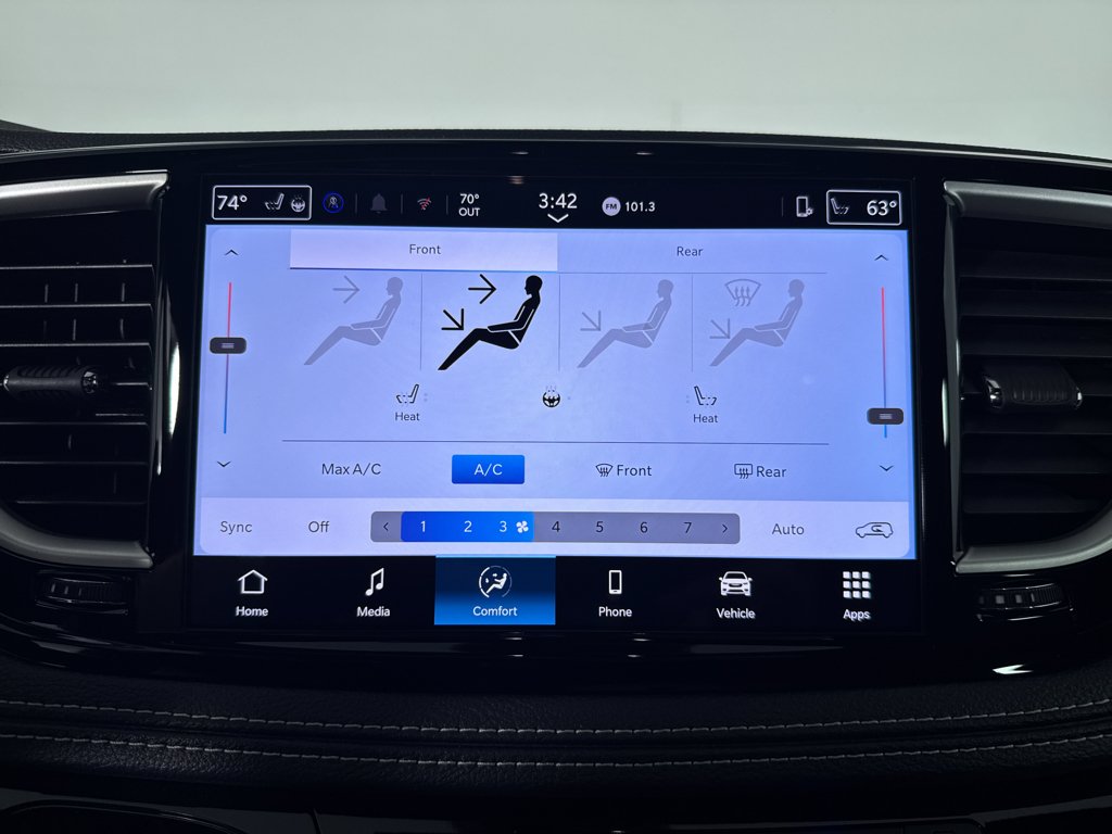 2026 Chrysler Pacifica Select - Photo 20