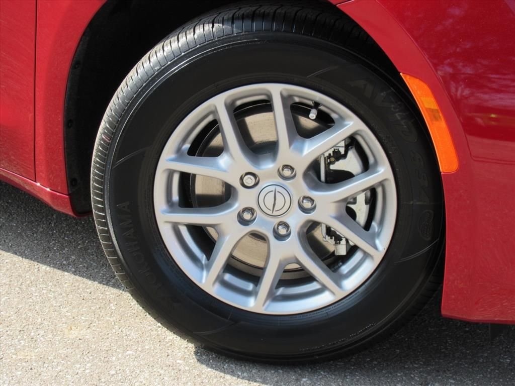 New 2026 Red Hot Pearl-Coat Exterior Paint Chrysler LX image 7