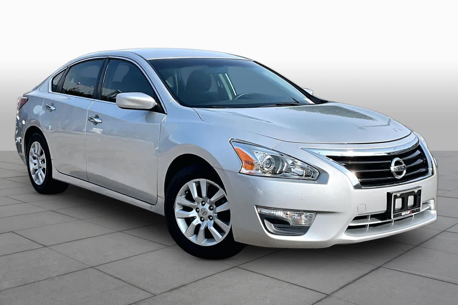 Used 2014 Nissan Altima S with VIN 1N4AL3AP9EC146711 for sale in Stafford, TX