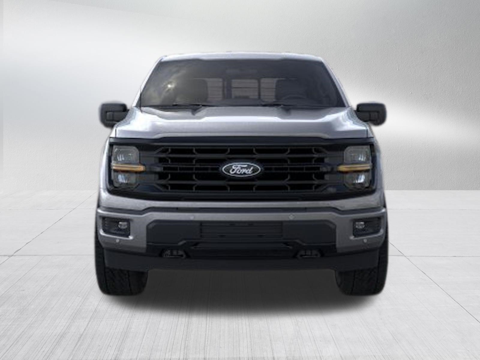 New 2026 Carbonized Gray Metallic Ford XLT image 2