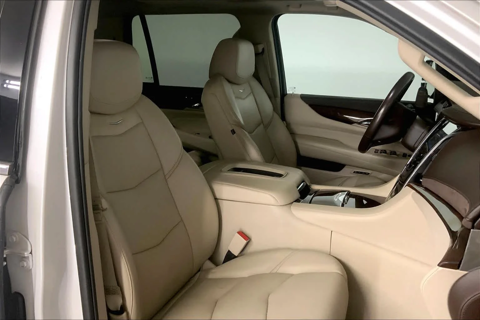 Used 2016 Crystal White Tricoat Cadillac Premium Collection image 8