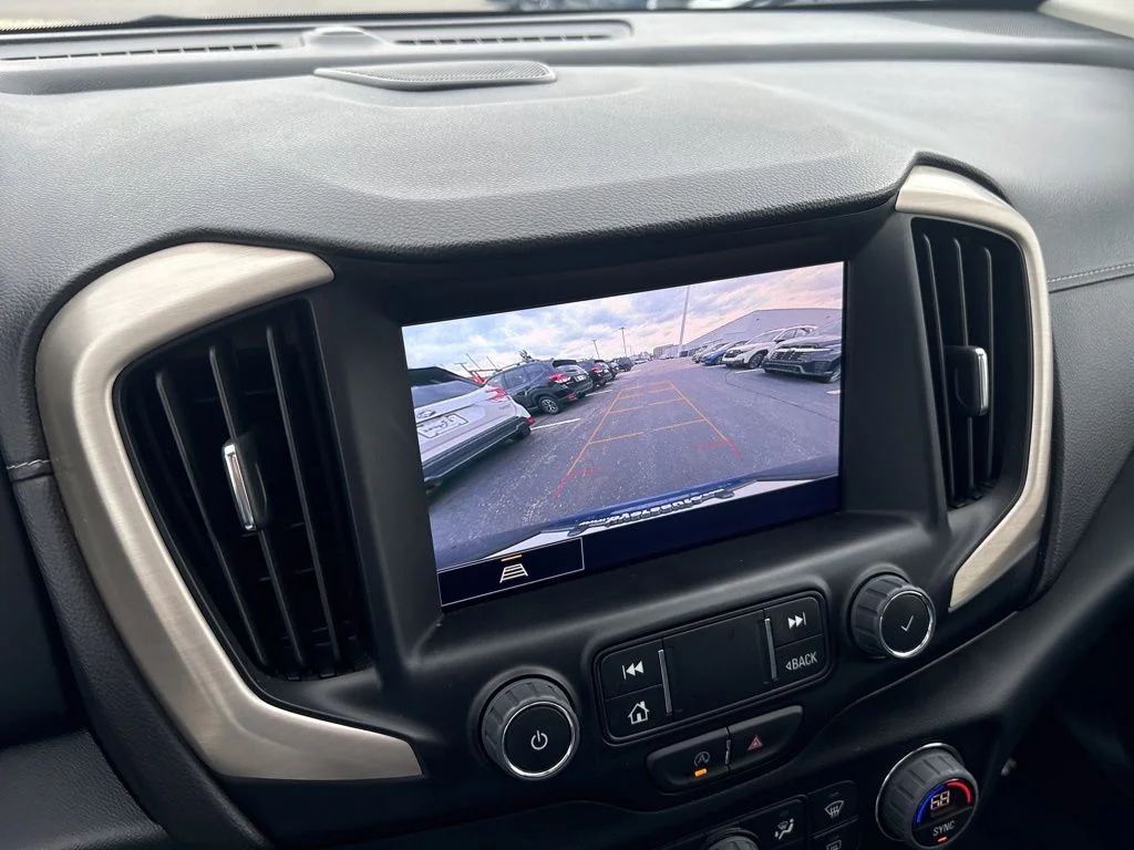 Used 2022 Blue GMC Denali image 27