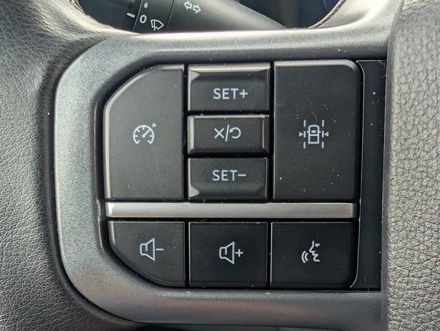 Used 2024 Black Ford XLT image 21
