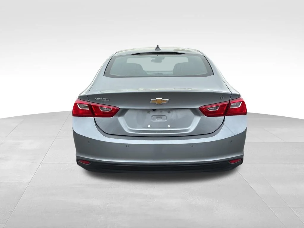 Used 2024 Gray Chevrolet LT image 4