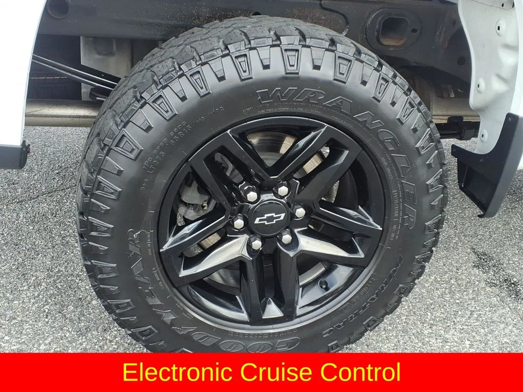 Used 2021 White Chevrolet Custom Trail Boss image 36