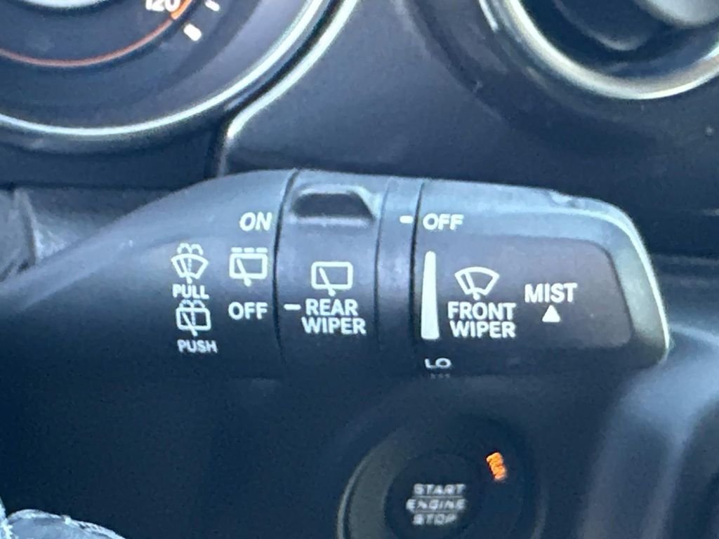 Used 2020 Crystal Metallic Jeep Unlimited Sahara Altitude image 29