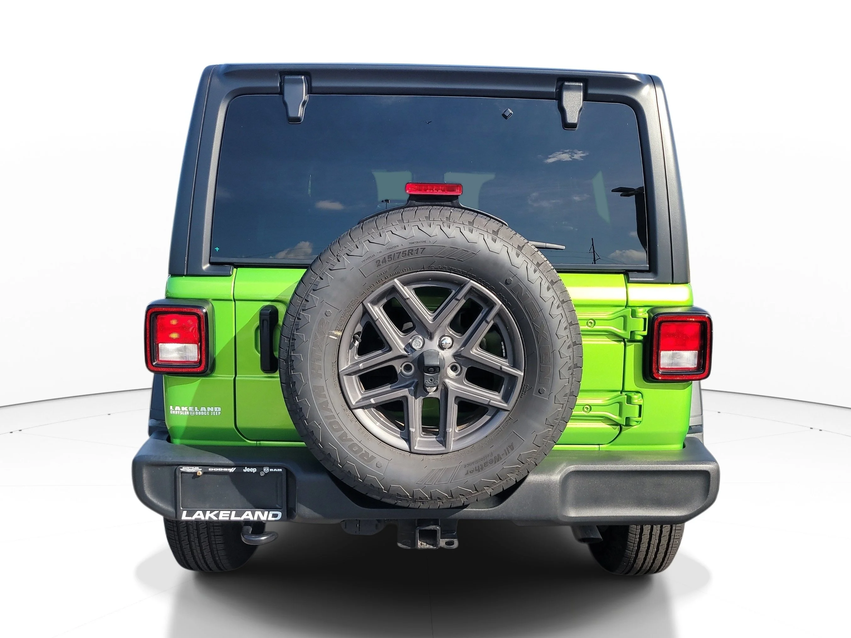 Used 2025 Mojito Clearcoat Jeep Sport S image 5