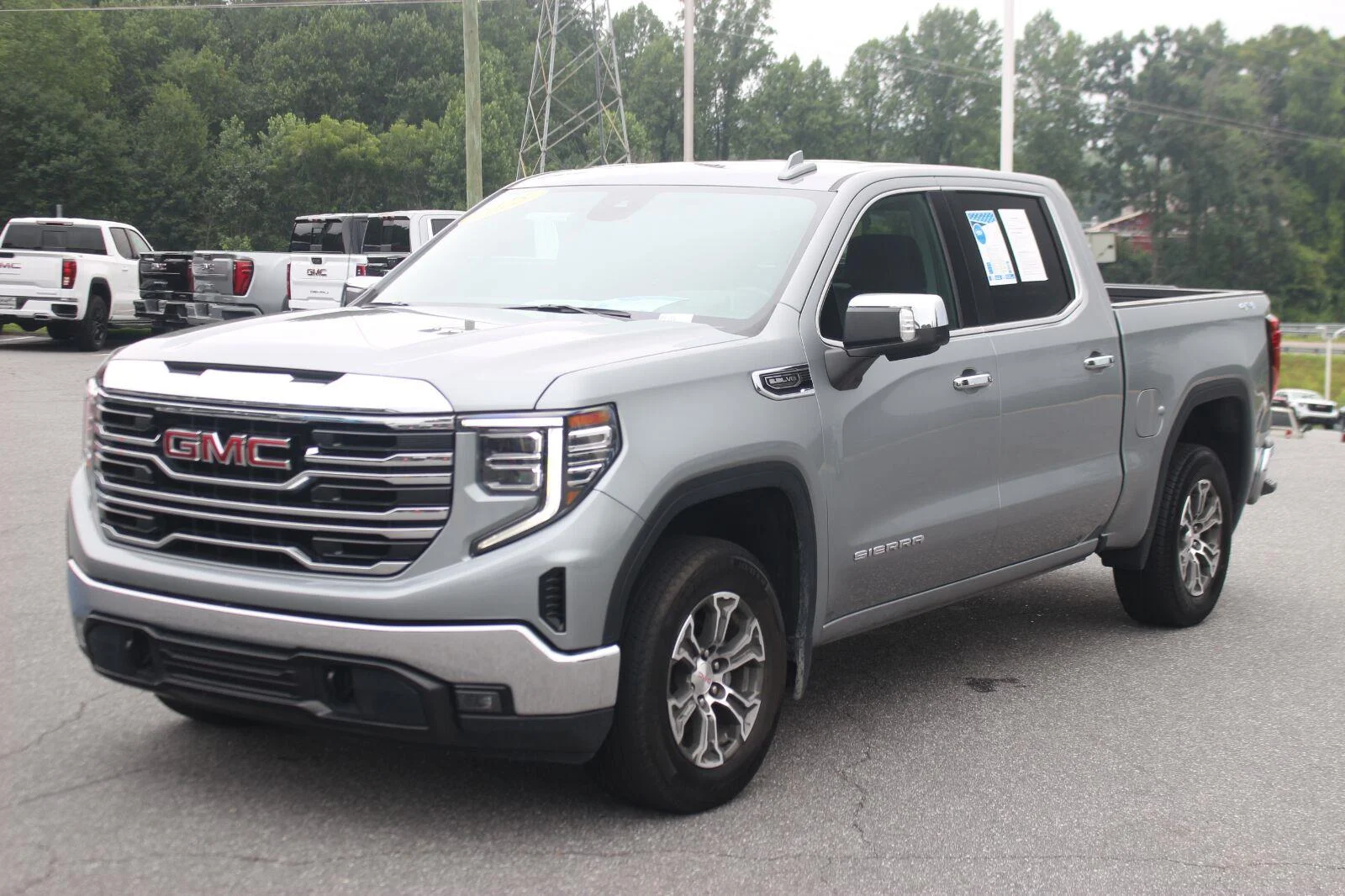 Used 2025 Sterling Metallic GMC SLT image 3