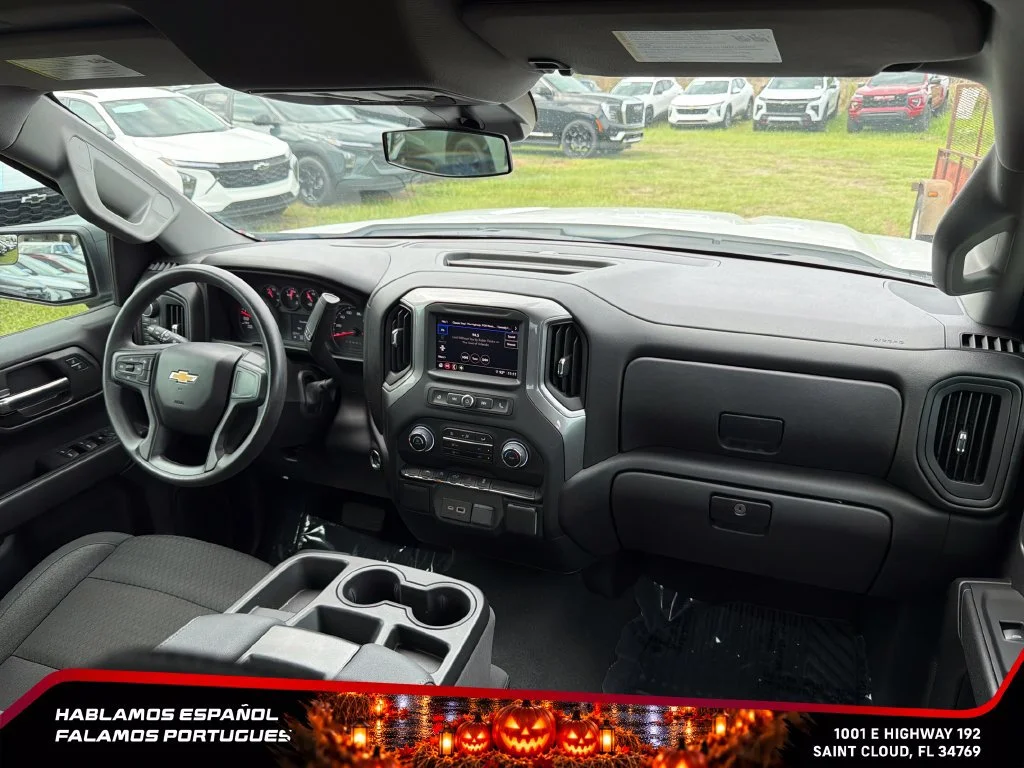 Used 2024 Summit White Chevrolet Custom image 29